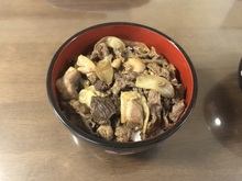 ４大「ニク」のごのへラクレス丼